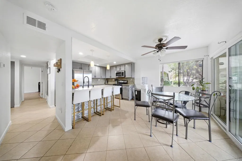 https://cdn.realtyfeed.com/cdn/127/306713356/a15a7daedf5f825d66c0cada4565b4e8.webp