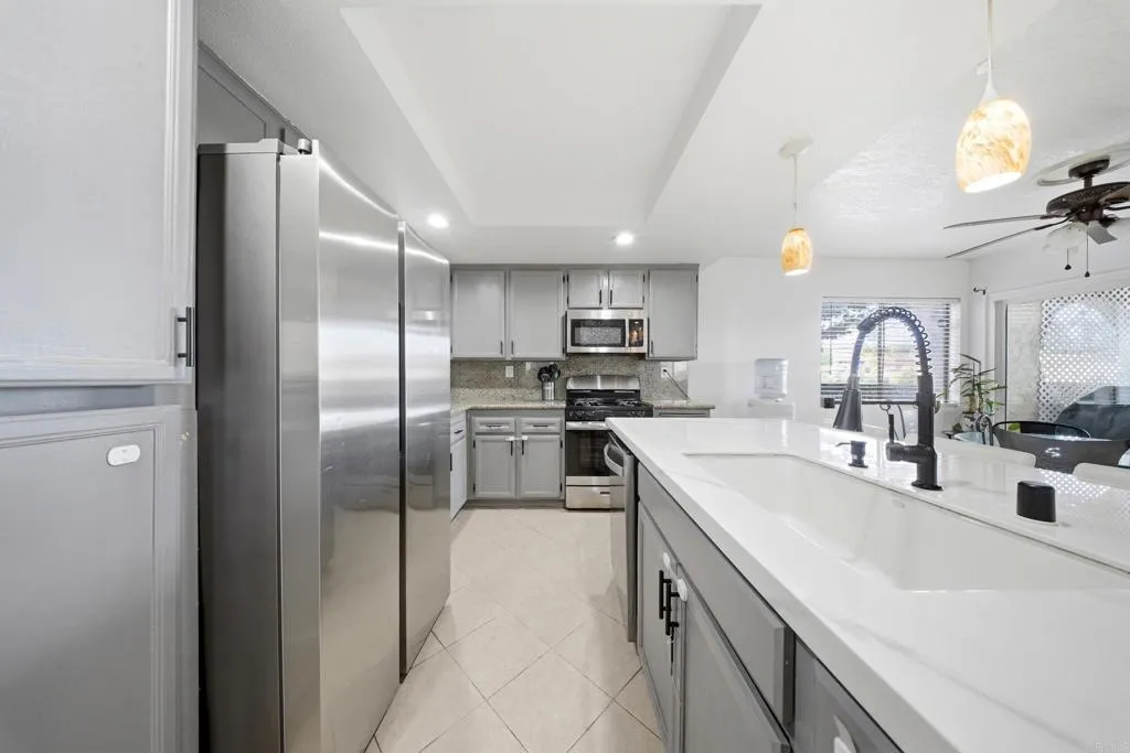 https://cdn.realtyfeed.com/cdn/127/306713356/ca9ba5cd288cfb89db64398375af6722.webp