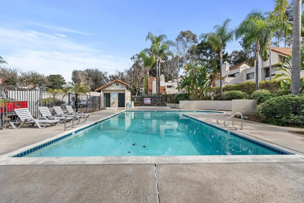 https://cdn.realtyfeed.com/cdn/127/306713356/db12bd909e88ae2654a4d16ec2bdcd73.webp