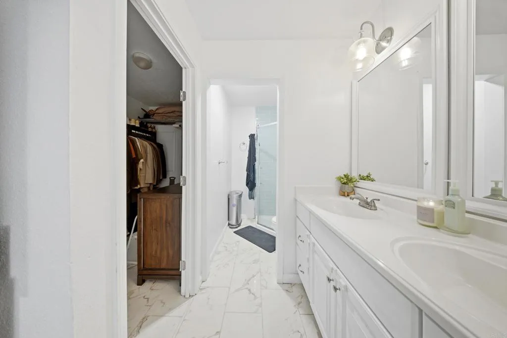 https://cdn.realtyfeed.com/cdn/127/306713356/e12d6c4b00068121f080c93a57188c87.webp