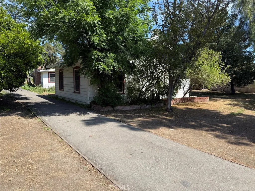 Northridge, CA 91325