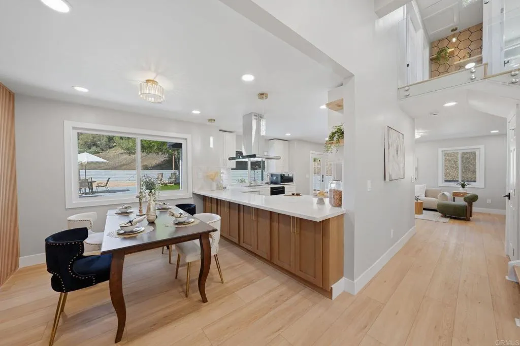 https://cdn.realtyfeed.com/cdn/127/306713407/17b962280ff4b70fcd8b4c87015ece60.webp
