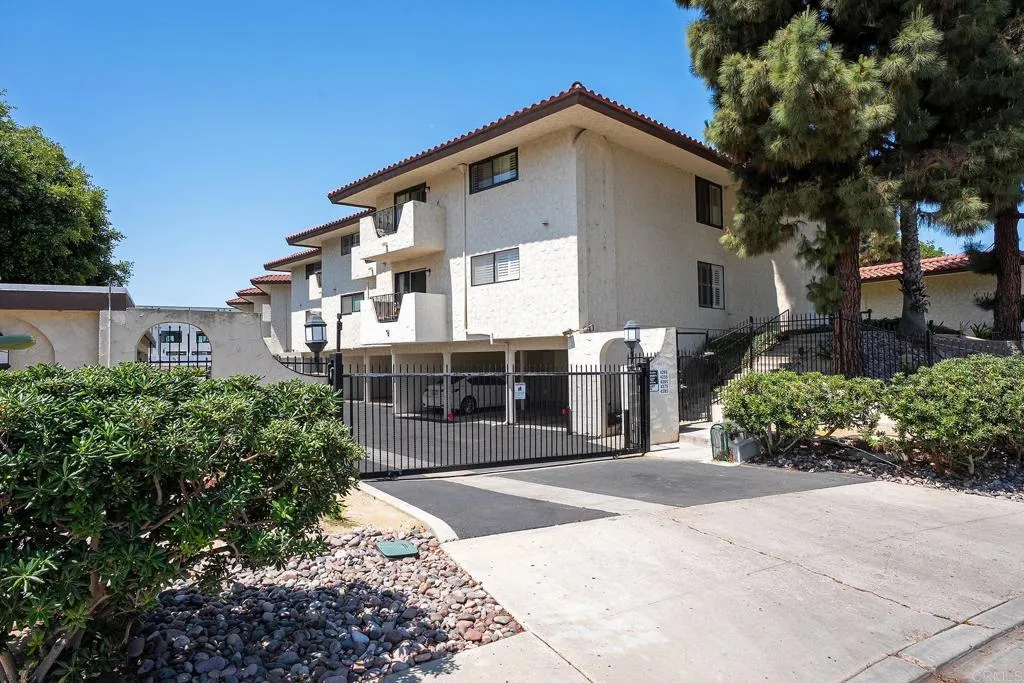 https://cdn.realtyfeed.com/cdn/127/306713409/e4def98669bfde5274d78f78d297708c.webp