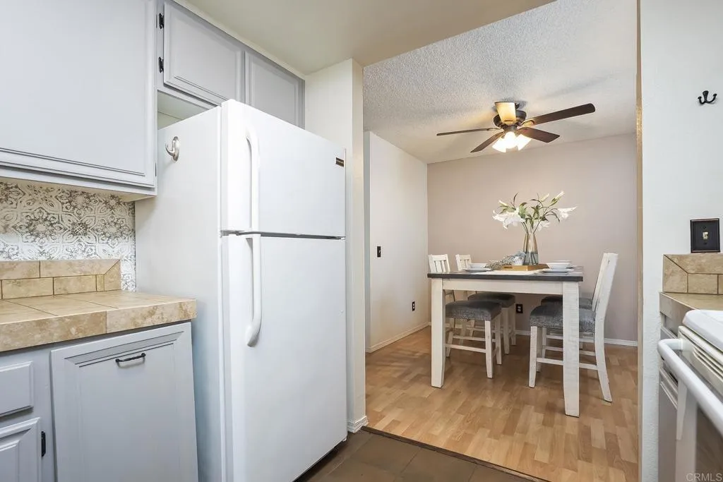 https://cdn.realtyfeed.com/cdn/127/306713409/f9eb8d8af453032ef2b4b89ac27e0943.webp