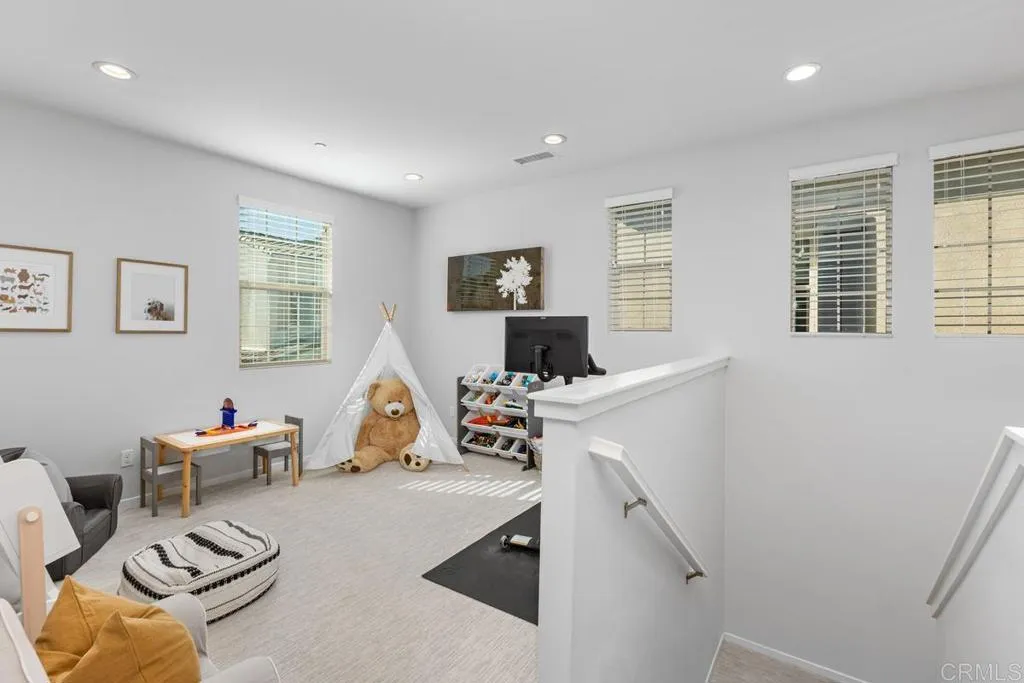 https://cdn.realtyfeed.com/cdn/127/306713415/0f6b672c1243b5399479ceacc25816f7.webp