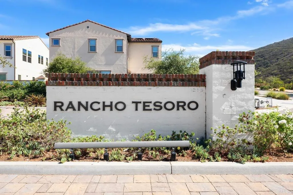 https://cdn.realtyfeed.com/cdn/127/306713415/39638d8666d764a644fc90ca2c9cc66c.webp