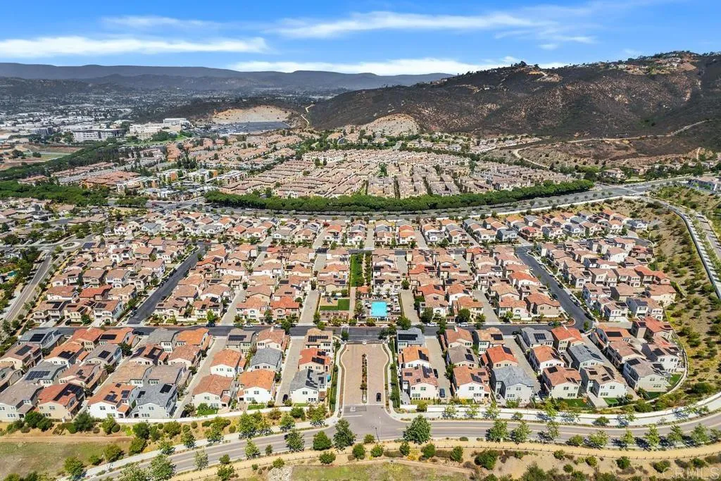 https://cdn.realtyfeed.com/cdn/127/306713415/7f0e1980a1c0a7b84c35e9a015b9182c.webp