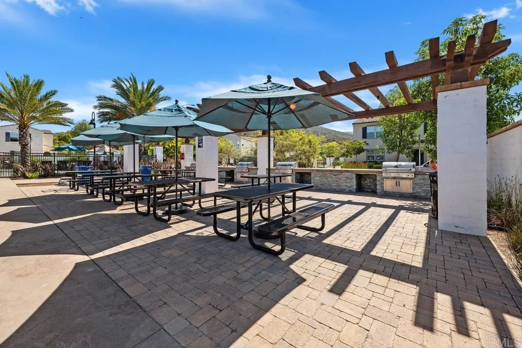 https://cdn.realtyfeed.com/cdn/127/306713415/f1c00b4fd094e4d5ad552d0b1d6599ed.webp