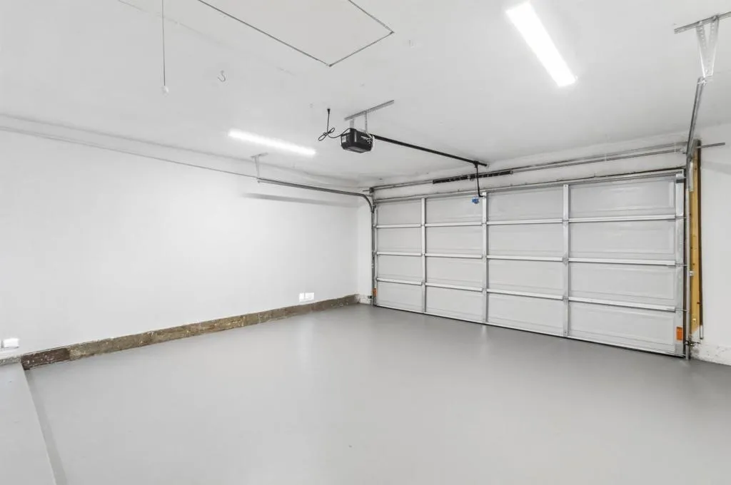 https://cdn.realtyfeed.com/cdn/127/306713426/df469d1f221d4829d91709d99567d530.webp