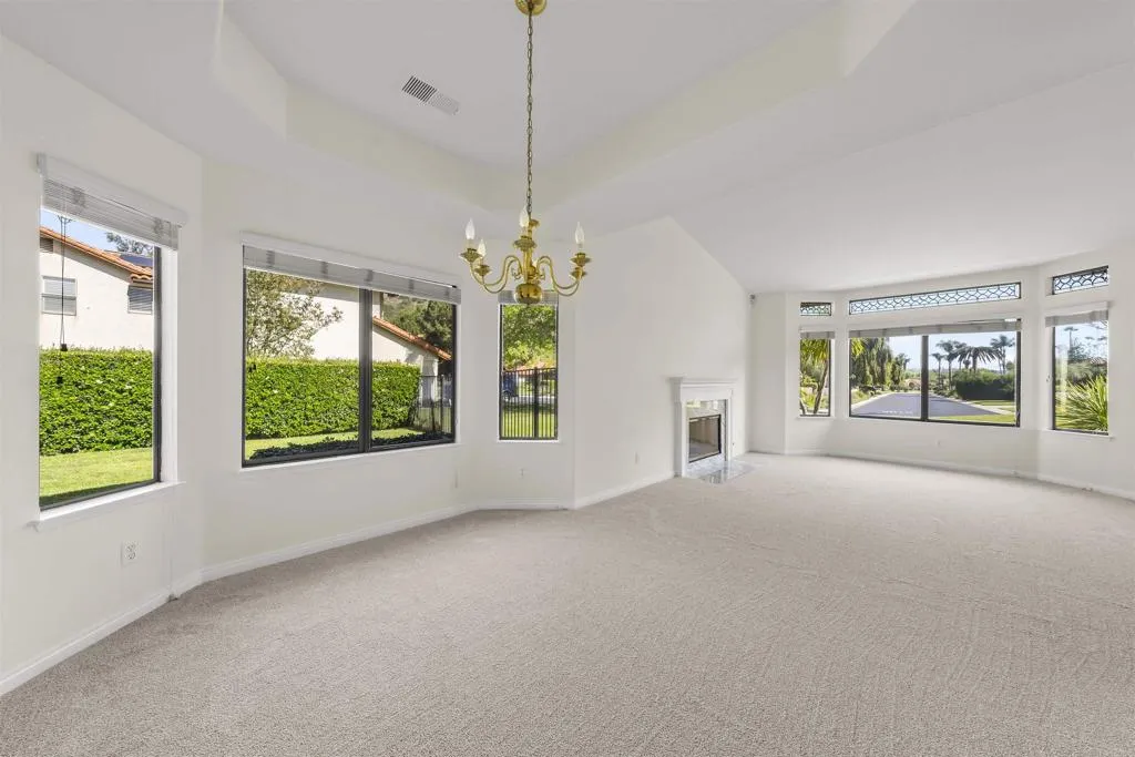 https://cdn.realtyfeed.com/cdn/127/306713474/e5b687aa3cc0e3cfd50fd4cd1784e299.webp