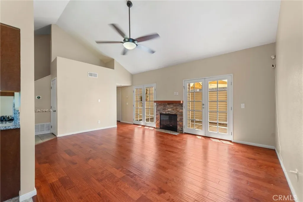 https://cdn.realtyfeed.com/cdn/127/306713484/e2ddfb523ab92a86c103d813016b6b2c.webp