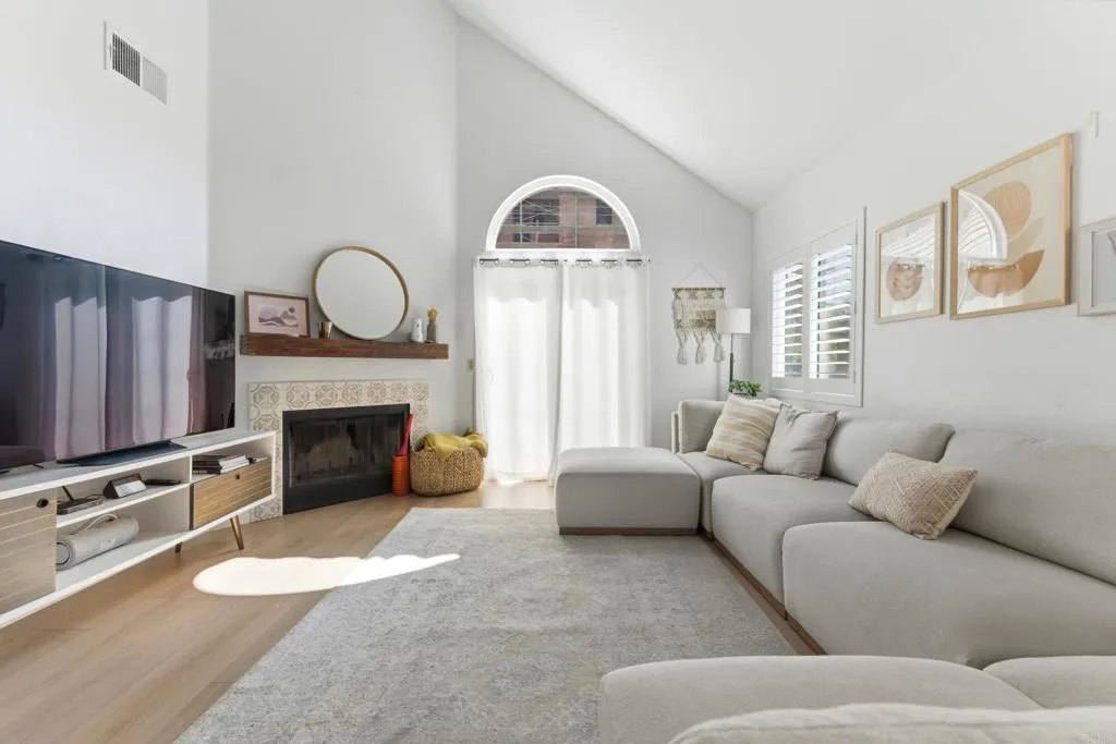 Photo #1: PTP2603518 Listing: Photo #1