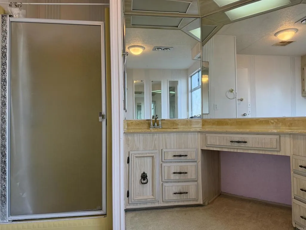 https://cdn.realtyfeed.com/cdn/127/306713517/46e5e8015e6442e083a613a6ba153875.webp