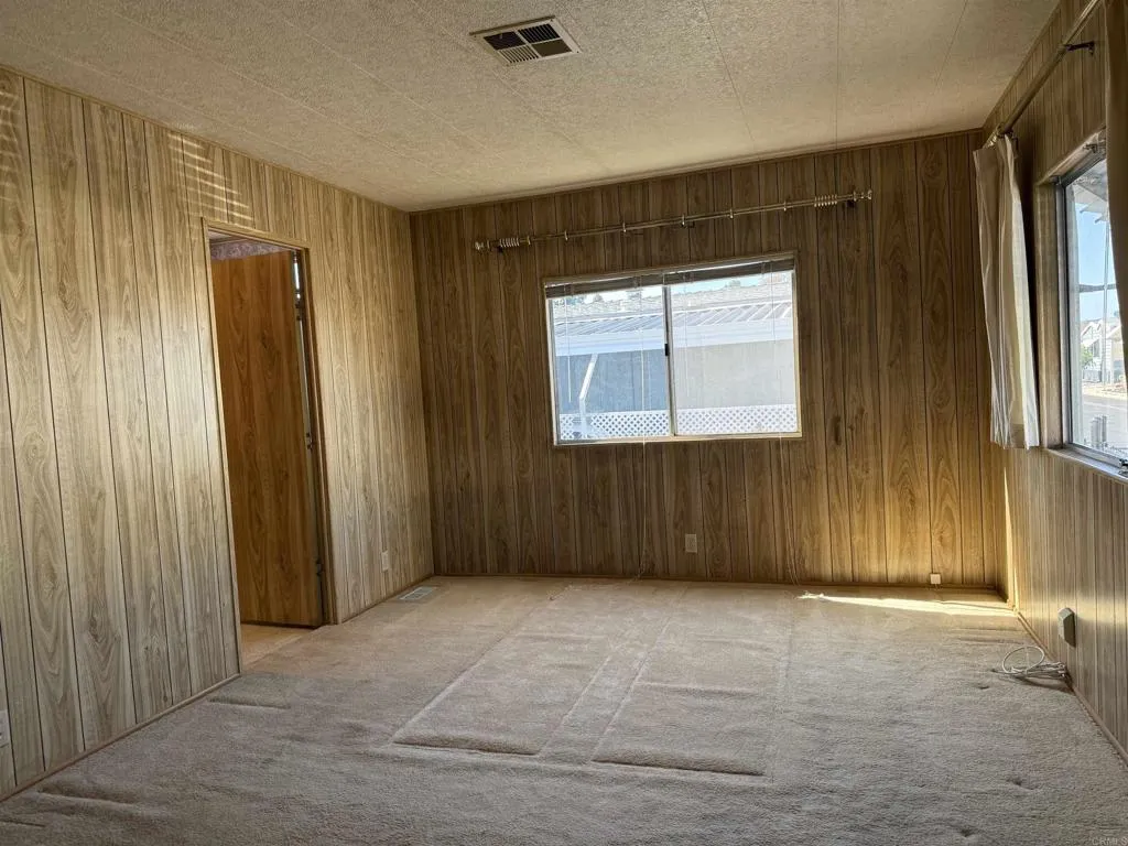 https://cdn.realtyfeed.com/cdn/127/306713517/b33aa5242095284cd2dbfaa477a69098.webp