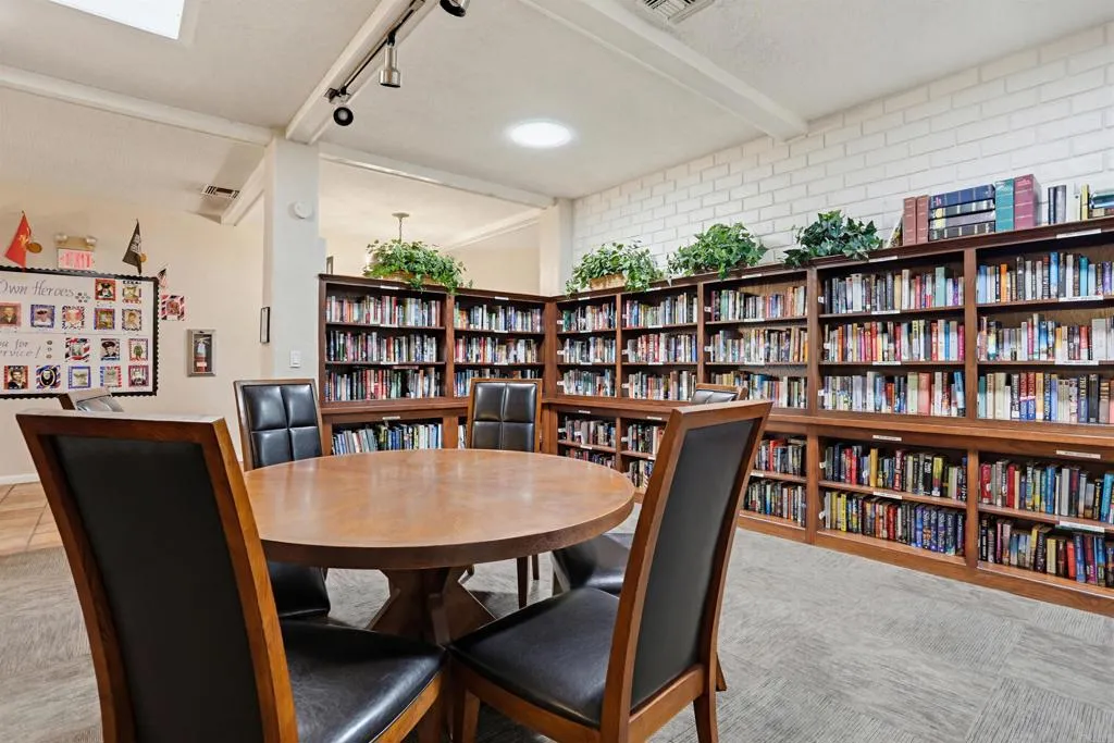 https://cdn.realtyfeed.com/cdn/127/306713517/c00e5b755d130637baba54c8e0798976.webp
