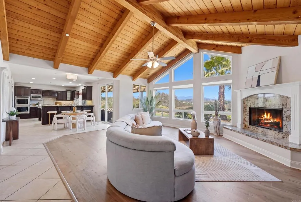 https://cdn.realtyfeed.com/cdn/127/306713556/91b0eff7e7cc4916561112bc9a034011.webp