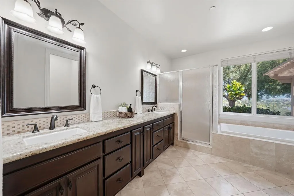 https://cdn.realtyfeed.com/cdn/127/306713556/ce9a268c7fb73b31b2fd003b1728ab31.webp