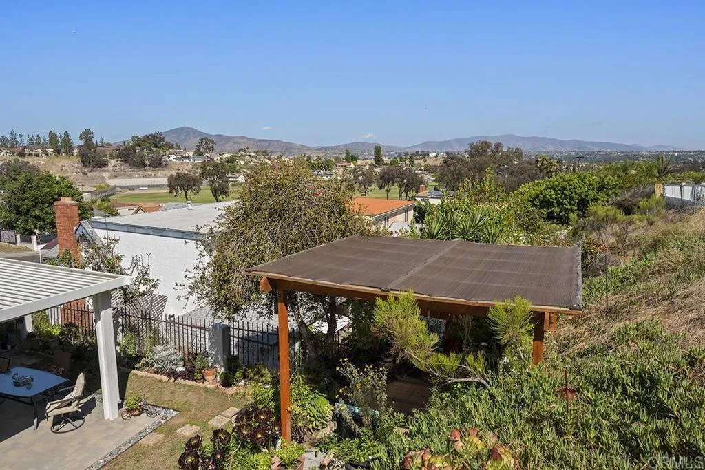 https://cdn.realtyfeed.com/cdn/127/306713581/060078f1853b335e6d7531400228f8c0.webp