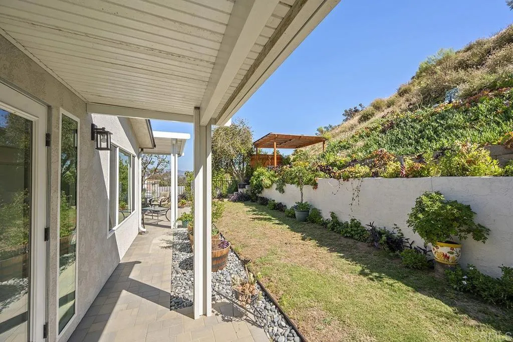 https://cdn.realtyfeed.com/cdn/127/306713581/4030496b4ab98c08a2ce784e7e48826d.webp