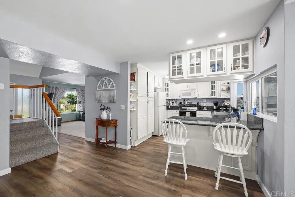https://cdn.realtyfeed.com/cdn/127/306713581/f4927890a73aad4b25c40fab6b27eddb.webp