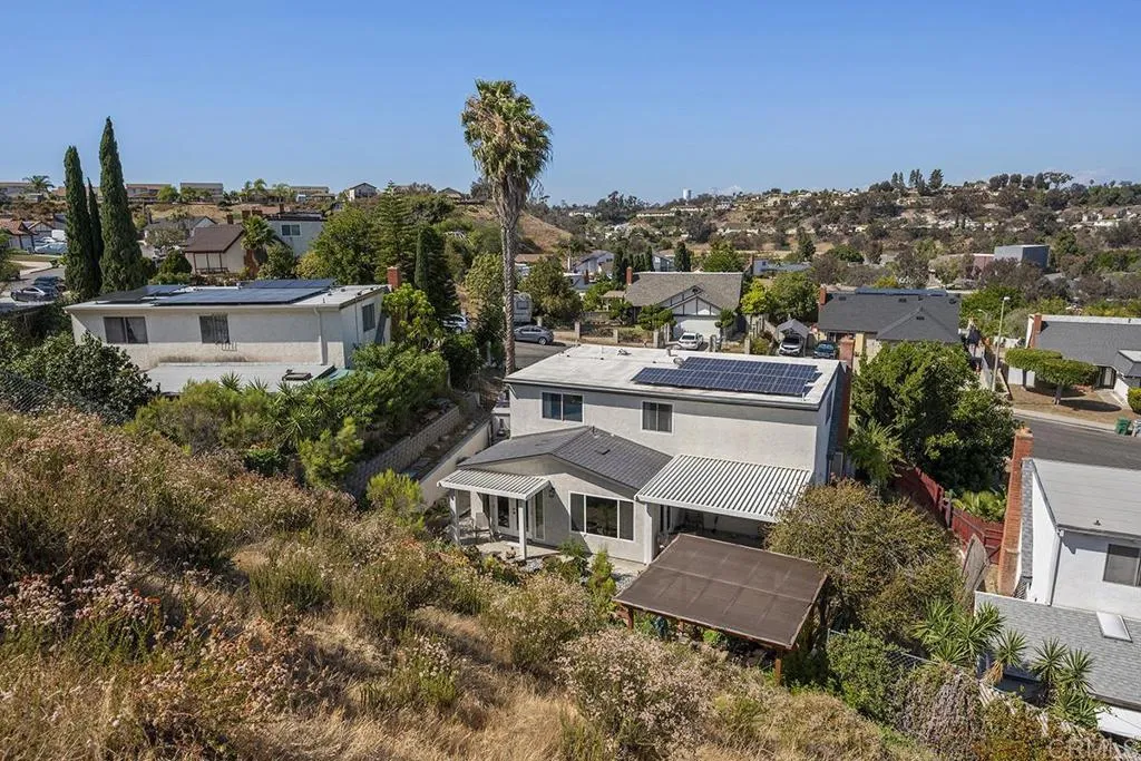 https://cdn.realtyfeed.com/cdn/127/306713581/fdca1811cab32a4a991e29d7930dbf2f.webp
