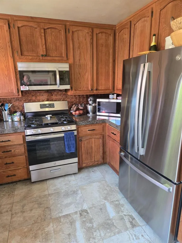 https://cdn.realtyfeed.com/cdn/127/306713590/cd4fc9971af1015d139d4ad8a645713b.webp