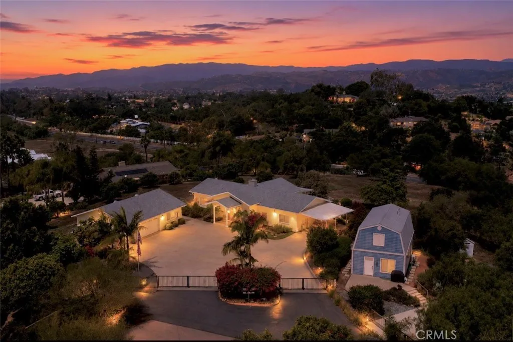 https://cdn.realtyfeed.com/cdn/127/306713619/05f2534f44a3fa7dc0413ccbc12b1247.webp