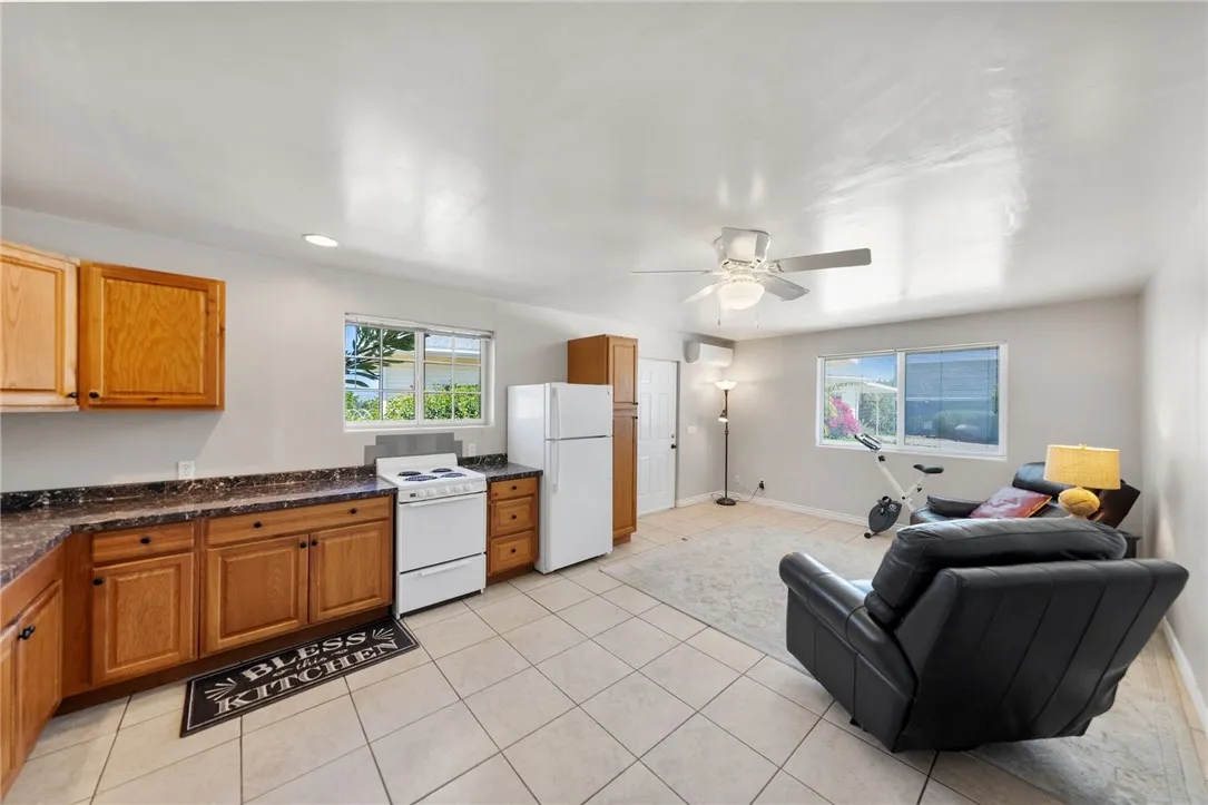 https://cdn.realtyfeed.com/cdn/127/306713619/572c09e4eb605b477c7e81b802593eb1.webp
