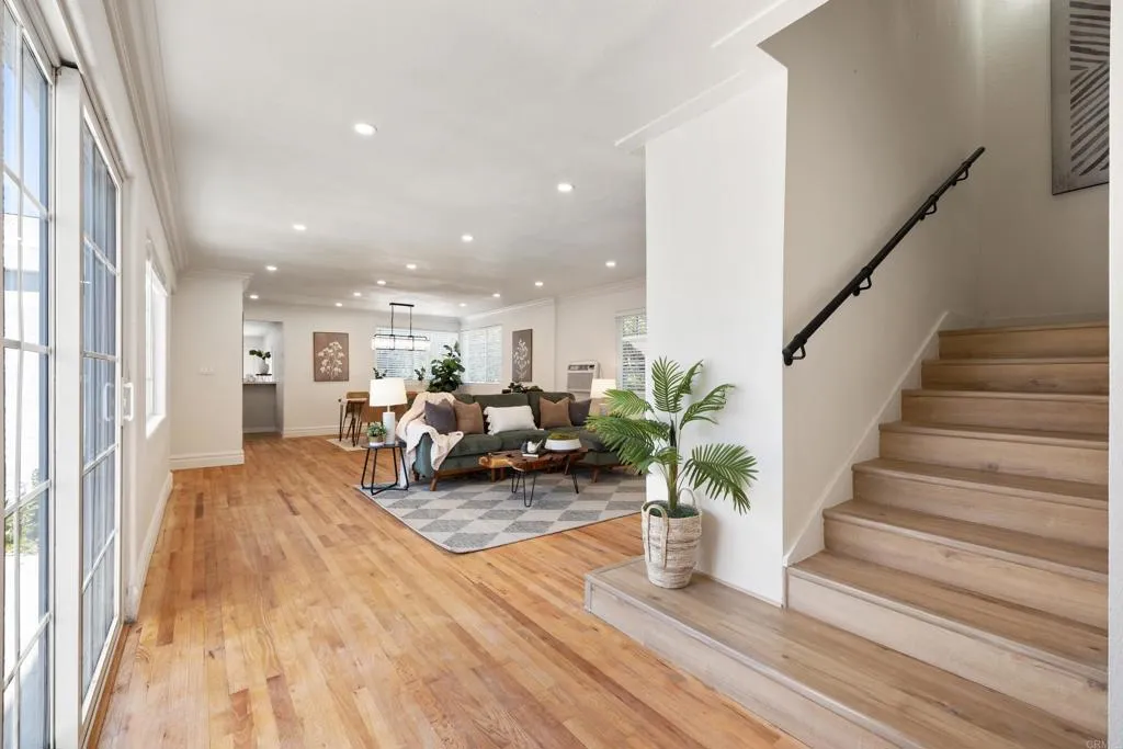https://cdn.realtyfeed.com/cdn/127/306713622/1f13292cc6fd39f5ff25ba3dae1fde43.webp