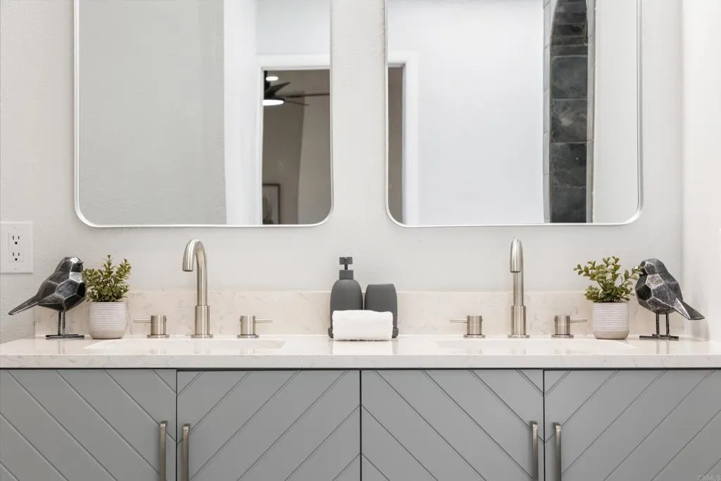 https://cdn.realtyfeed.com/cdn/127/306713622/23906a65eed2d9f5c9bda263a05efd95.webp