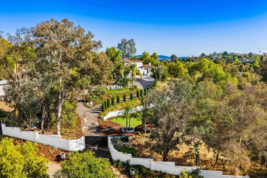2143 Tierra Verde Road