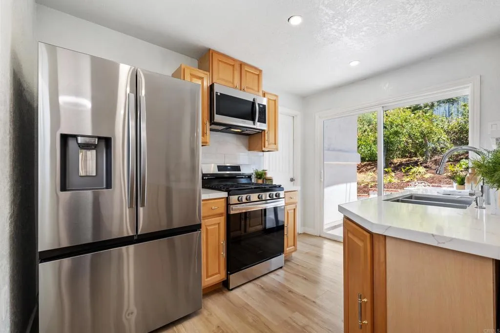 https://cdn.realtyfeed.com/cdn/127/306713622/840ed80465f83516e398cc3f78210160.webp