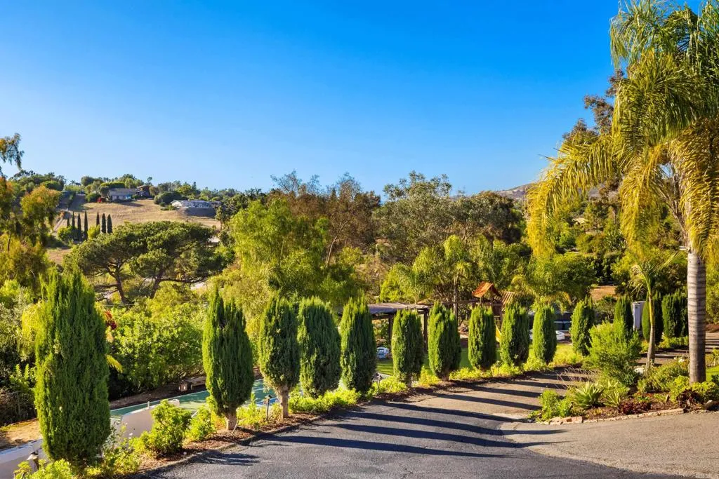 https://cdn.realtyfeed.com/cdn/127/306713622/c06abde78e0c63f20372eaa83a85ce81.webp