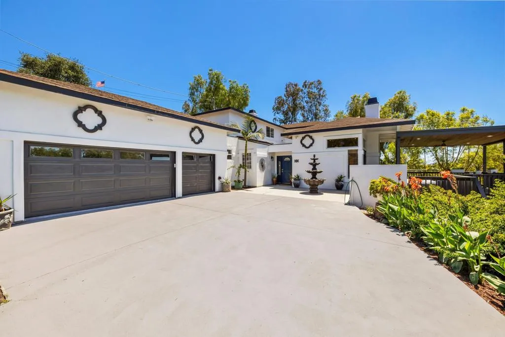 https://cdn.realtyfeed.com/cdn/127/306713622/ceef64f7797294d90b893c2c475a1999.webp