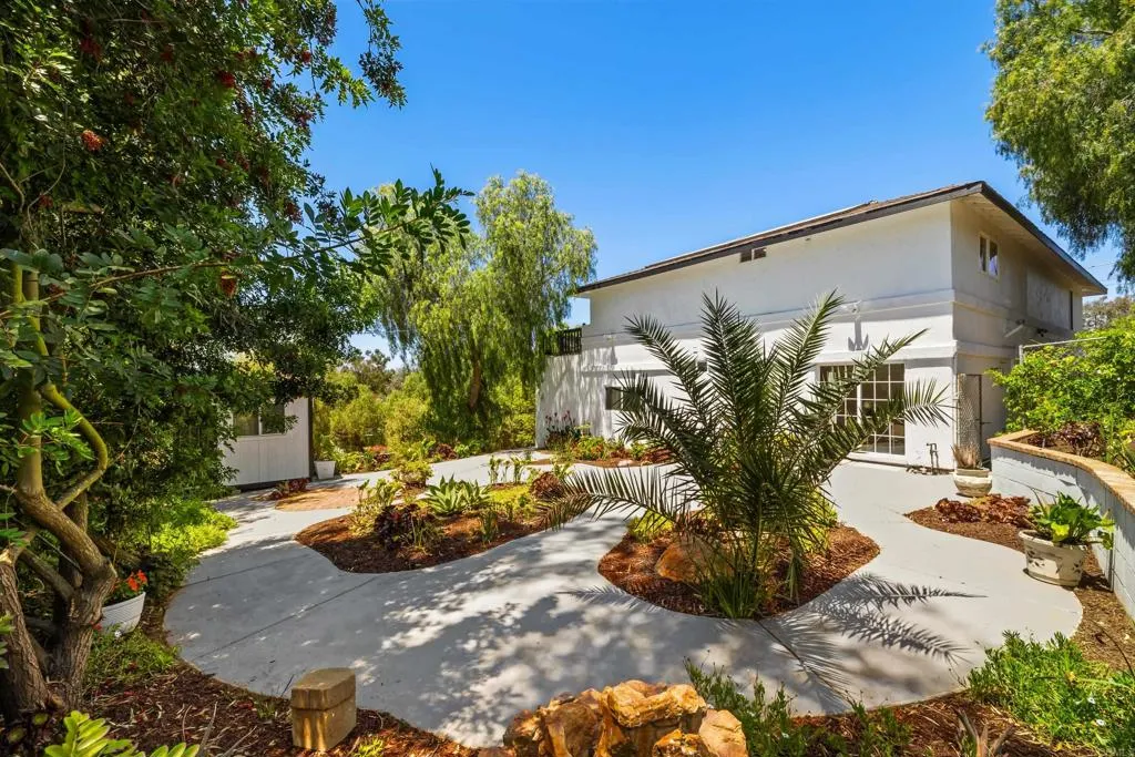 https://cdn.realtyfeed.com/cdn/127/306713622/fc28eca02603b132ff061194d16239f6.webp