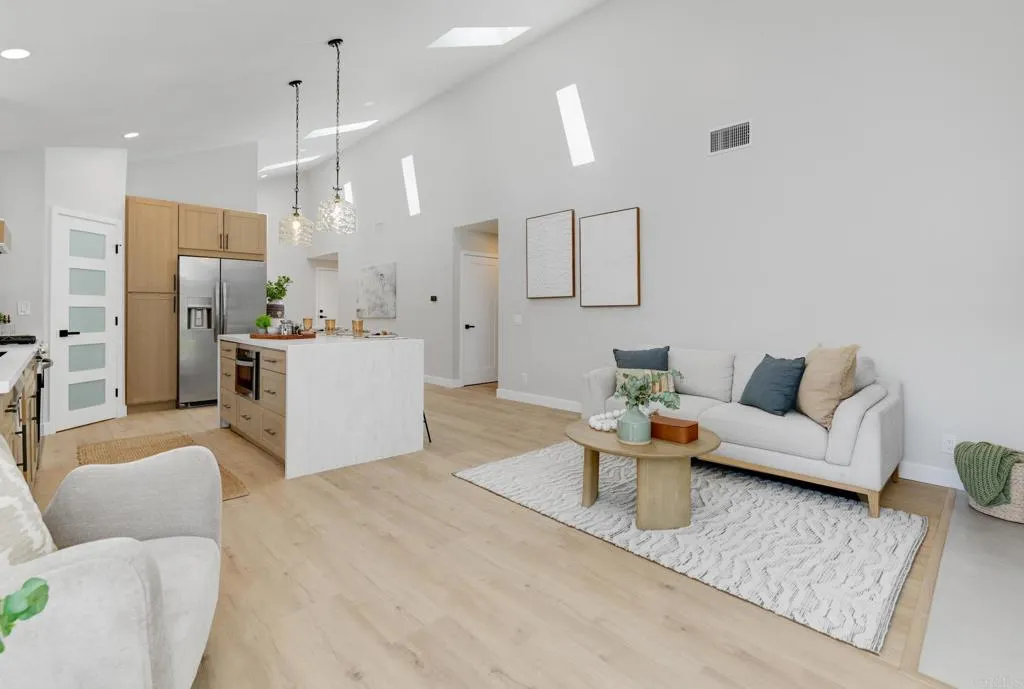 https://cdn.realtyfeed.com/cdn/127/306713623/225948468ad4bbe39e4aae0a944c2403.webp