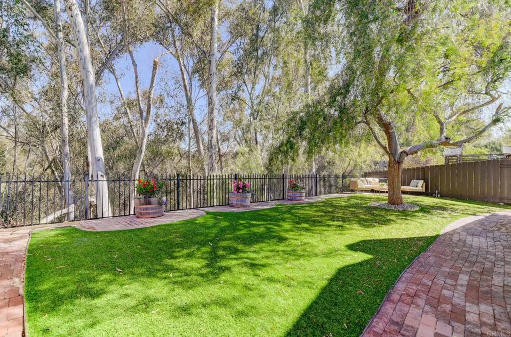 https://cdn.realtyfeed.com/cdn/127/306713623/82bedf268c1173d118dd40d80fff3b1c.webp