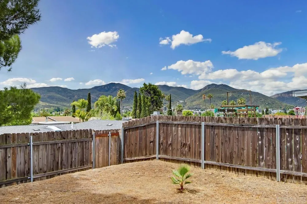 https://cdn.realtyfeed.com/cdn/127/306713656/195cc8d9d3590b51d7ec6a7cc13a8d53.webp