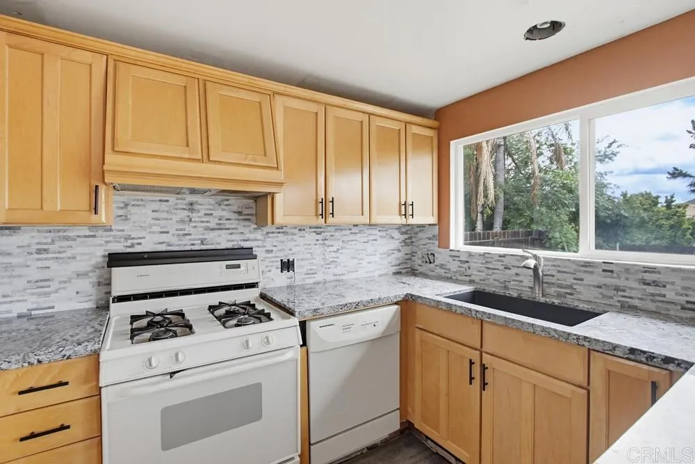https://cdn.realtyfeed.com/cdn/127/306713656/5dd9857d2d113cb8a75c2b0d7561ed41.webp