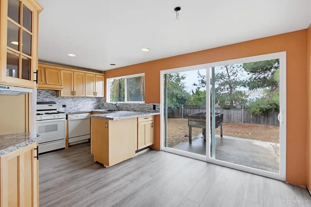 https://cdn.realtyfeed.com/cdn/127/306713656/c60037b22b7e65085c0b3d37286302fe.webp