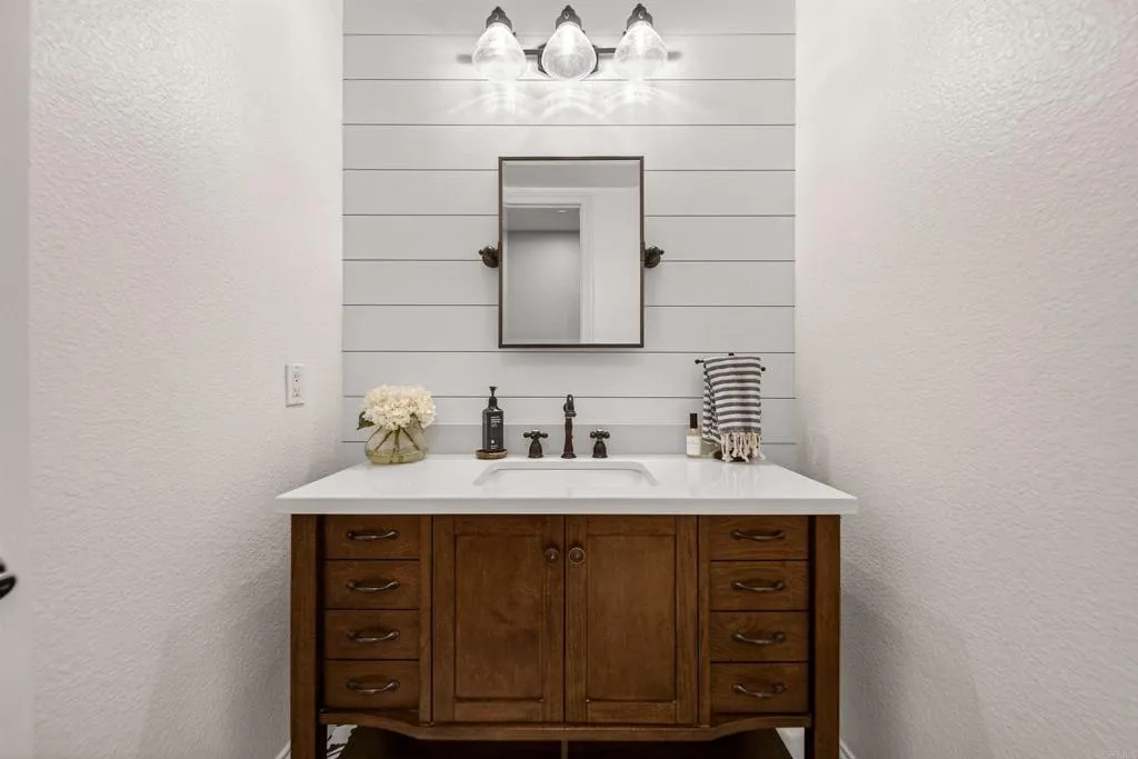 https://cdn.realtyfeed.com/cdn/127/306713664/1c56c11147e57fbc9b31a6b2af3e2dc0.webp
