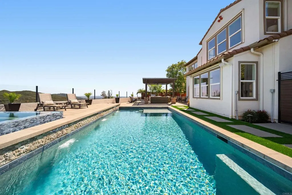 https://cdn.realtyfeed.com/cdn/127/306713664/50a09345bcb390cbe623e618564173a8.webp