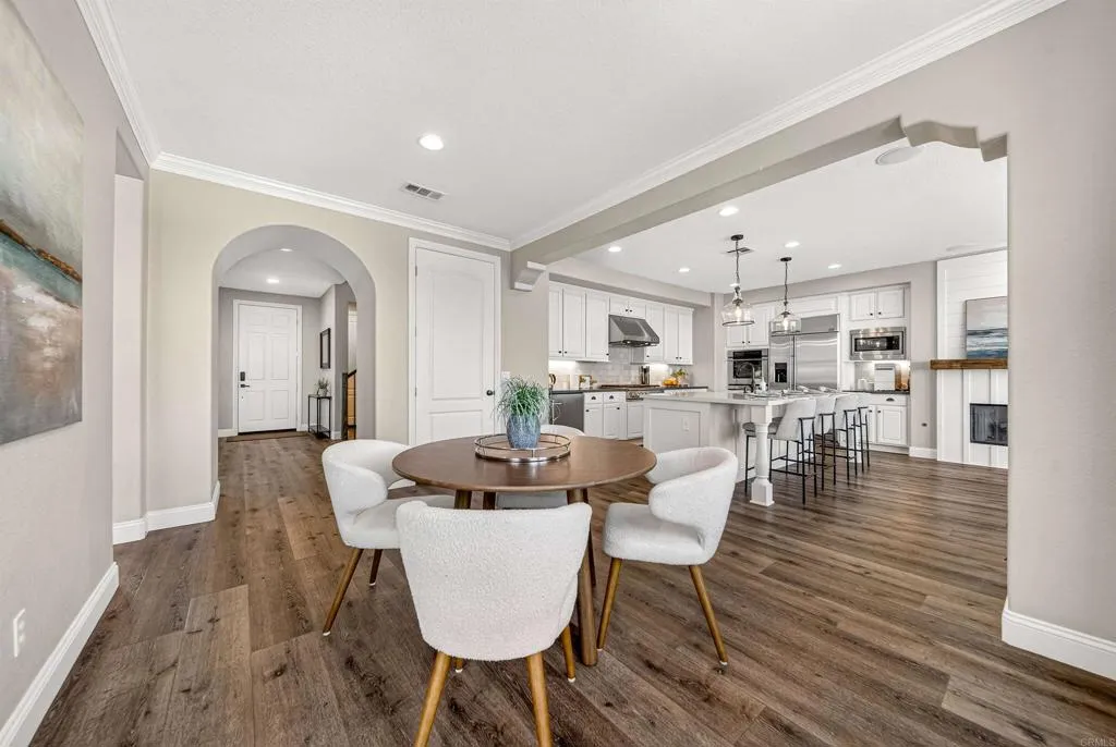 https://cdn.realtyfeed.com/cdn/127/306713664/6298e1c3aec97f37a62ce424989c036b.webp