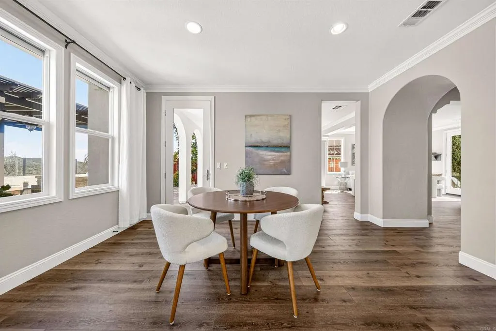 https://cdn.realtyfeed.com/cdn/127/306713664/c01b4d7174fdd2b55185244859b6ed31.webp