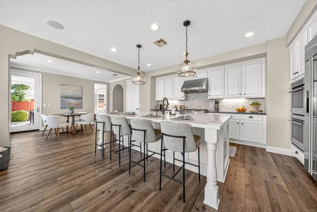 https://cdn.realtyfeed.com/cdn/127/306713664/c1c450c6359e219f468069b360f40efa.webp