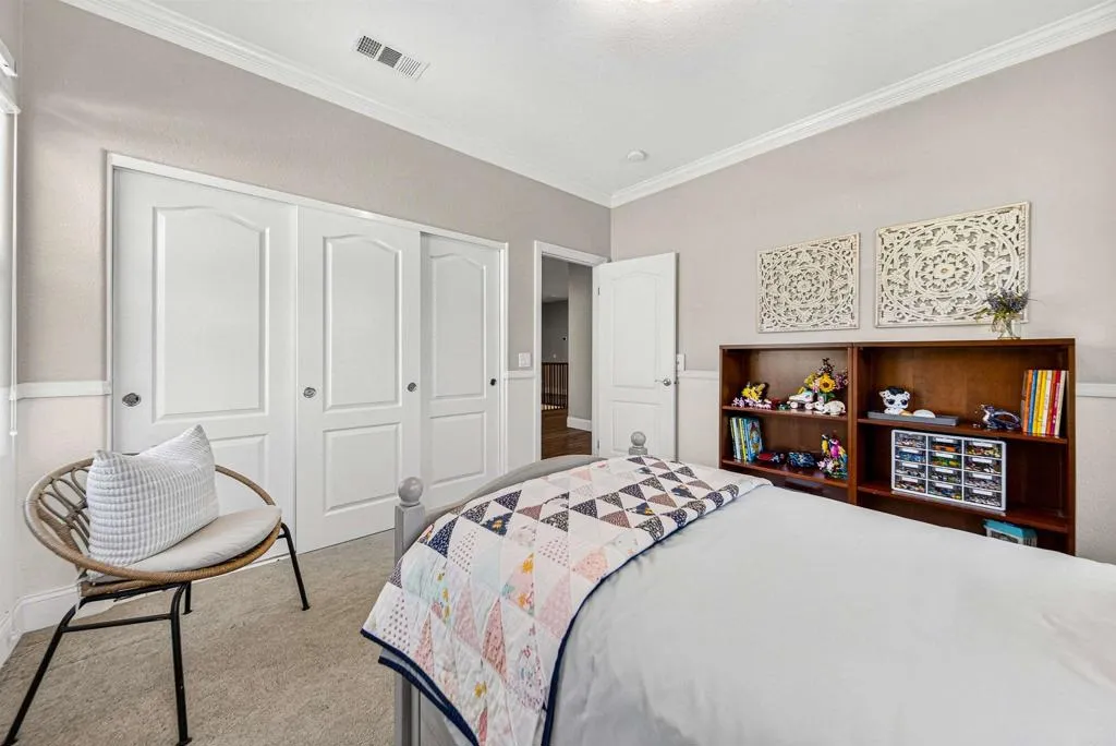 https://cdn.realtyfeed.com/cdn/127/306713664/c31de7087d3086c0af2c4da9b9b1af60.webp