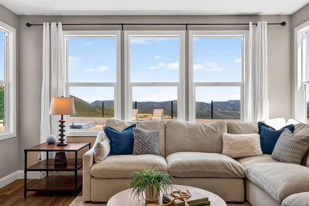 https://cdn.realtyfeed.com/cdn/127/306713664/d6d912e9586c36d266f7fe6df786234d.webp