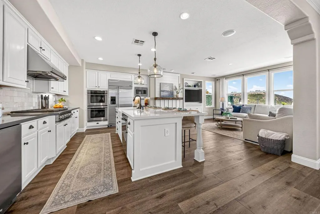 https://cdn.realtyfeed.com/cdn/127/306713664/f4799eb81bc689cfe612a4eeccd019e9.webp