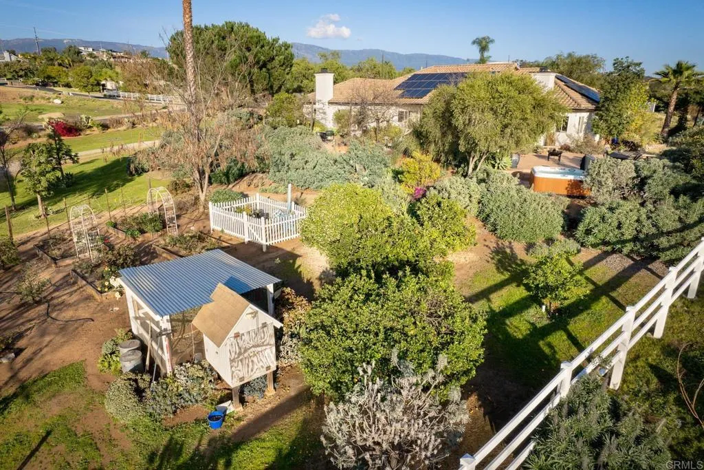 https://cdn.realtyfeed.com/cdn/127/306713668/23c8d9e220fc654a3e034c1c3ea17c83.webp