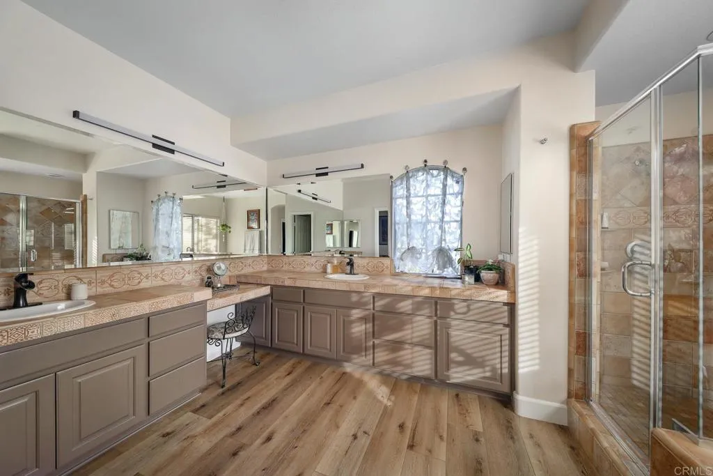 https://cdn.realtyfeed.com/cdn/127/306713668/4416ef7683a378b8541f515adf11ccfa.webp